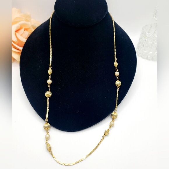 Vintage Gold pearl bead station necklace - Picture 1 of 8